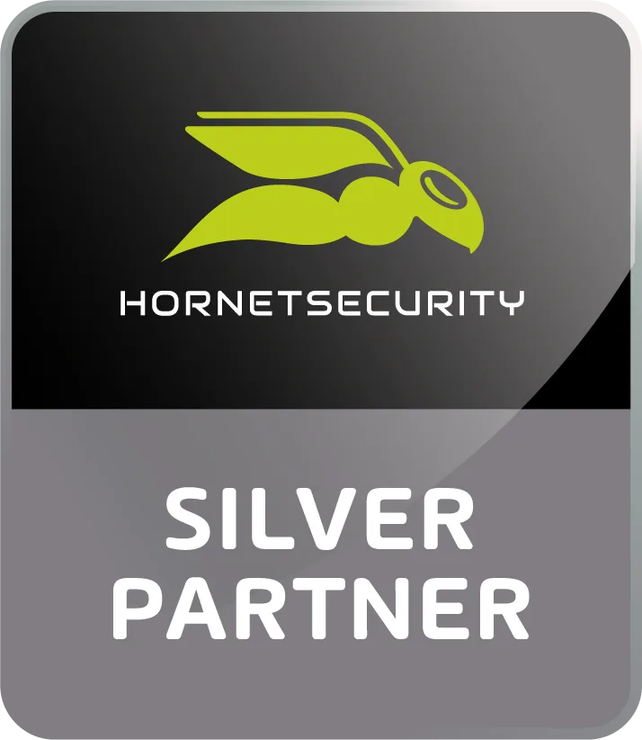 Hornetsecurity Silver Partner Hornetsecurity Silver Partner Badge mit grünem Logo auf schwarzem und grauem Hintergrund